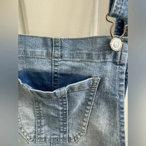 WALLFLOWER | Denim Jeans Overall Shorts Small - Picture 2 of 10
